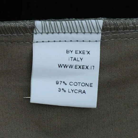 EXEX Edgy Cotton Capris With Pocket on Thigh & Button Accents - Italy - Picture 6 of 7